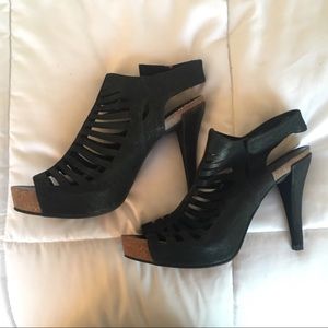 Vince Camuto strappy sexy platform stiletto heels